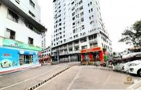 bán chung cư tôn thất thuyết tầng trệt. phường 1. q4. ngang 4x 13 dài. 1 trệt. 2 lầu. 3pn. 3 wc.