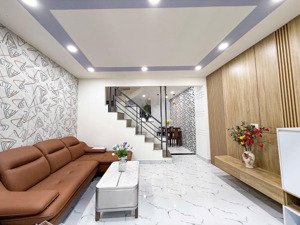 bán nhà mới ở ngay 44m2 nguyễn kiệm giá 4,75 tỷ
