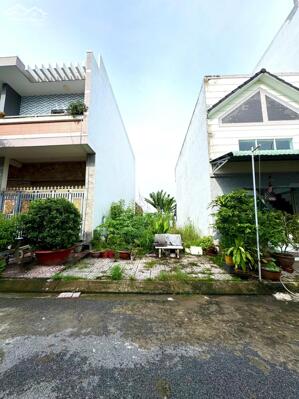 bán nền đường số 8 KDC VHTĐ, diện tích 5 dài 13m, giá bán 2,45 tỷ