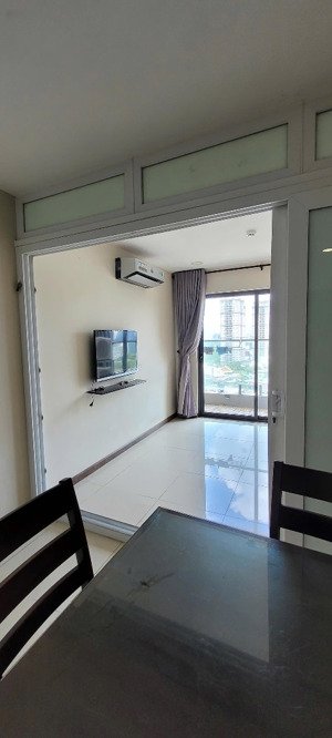 rẻ - đẹp- rộng . chủ gửi bán gấp căn decapella view hoa hậu lamdmark 81. tầng cao thoáng vĩnh viễn