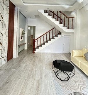 nhà đẹp kiệt giang văn minh - gần trưng nữ vương chỉ 3.75 tỷ