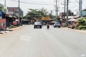 chủ cắt lỗ bán gấp lô đất 200m2 giá 698tr, gần chợ, gần bách hóa xanh,đường đt756 đi về sân bay