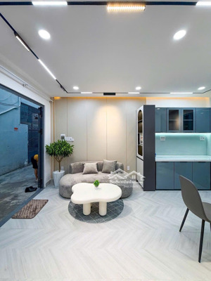 nhà đẹp hxh full nội thất phường 11 bình thạnh có 2pn chỉ 4,45 tỷ