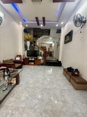 gấp bán nhà mặt tiền đường cao xuân dục - gần đường 3/2 - hải châu chỉ 6.3 tỷ quá rẻ