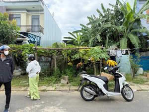 đất tđc gần khu thương mại tự do liên chiểu. mặt tiền gia tròn 2. giá siêu hời cho anh chị đầu tư.