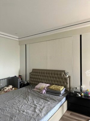 cho thuê căn hộ khu trung hòa nhân chính, diện tích 118 m2 đủ nội thất đẹp, giá 17tr/ tháng