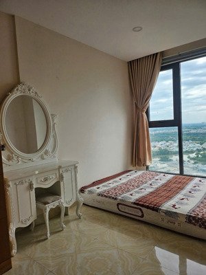 cần cho thuê căn hộ cao cấp lavida plus nguyễn văn linh q7