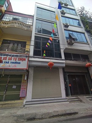 cho thuê nhà xa la, hà đông. dt 65m2, 4 tầng, mt 4m, thông sàn, thang máy, giá 24tr, lh 