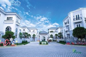bán gấp sol villas full nội thất đẹp, vào ở ngay 6x20m giá 14 tỷ 990 triệu.