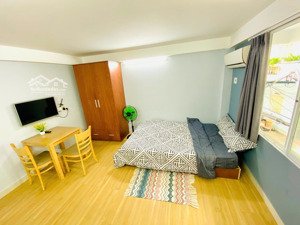 phòng rộng 30m2 miễn phí toàn bộ phí dịch vụ máy giặt riêng ở bình thạnh