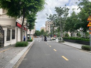 bán nhà thô biệt thự cityland phường 10 gò vấp 12,5x20 giá 70 tỷ giảm giờ còn 55 tỷ thương lượng