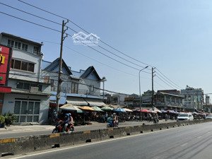 chính chủ bán đất thổ cư 5x11m giá 2tỷ4, sổ riêng. nguyễn hữu trí, bình chánh, xây dựng tự do