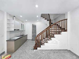 chính chủ bán nhà - thạch bàn - 40m2 - mt 5m - đất nở hậu - ô tô vào gara - 6t - full nt