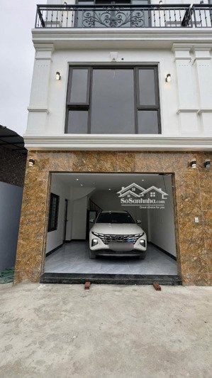 dt: 50m2, mt: 4.6m. 6 tầng thang máy, gara full nội thất nhập khẩu, chung tâm lb