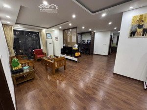 cần cho thuê căn 2pn rộng tại toà an bình city