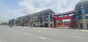 cho thuê shophouse lô góc 3 mặt tiền phố ẩm thực venice ocean park 3 lh: 