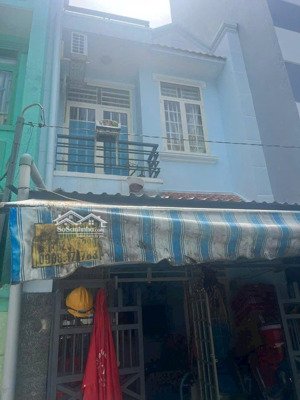 bán căn nhà đường hiệp thành 35 - quận 12. diện tích: 3,5 x 12m sổ công nhận đủ 42 m2