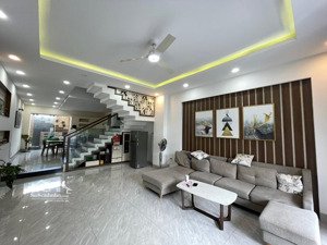 cần bán nhanh căn nhà 3 tầng 1 tum đường 27m khu đô thị mỹ gia - nha trang giá tốt