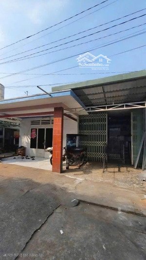 bán 2 nhà cấp 4 ngang 11m gần chợ dĩ an - tp dĩ an