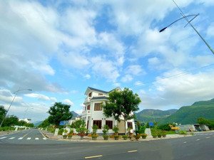 bán nền golden bay căn góc view trực diện hồ (hiếm), khu có sổ-kí hđmb, chỉ 50tr/m2. lh: 