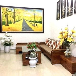 bán 10m ra phố tây sơn - đống đa - ngõ rộng - ba bánh đua .
- 45m2 + 4 tầng + giá 14,4 tỷ ( có