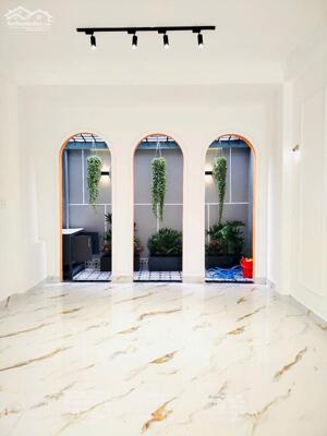 BÁN NHÀ HẺM VIP QUỐC HƯƠNG – THẢO ĐIỀN, QUẬN 2 HĐT thu nhập 58 triệu/tháng DT:4,2x17CN:71m2