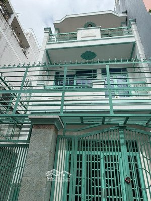 bán căn nhà 2 góc mặt tiền hẻm khu bàu cát vip ngang 5m2 dài 12m, giá 7.5 tỷ