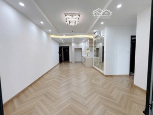 cho thuê căn hộ times city, 20 triệu, 110.3m2, 3pn, 2wc, 2 ban công rộng, lh em: 