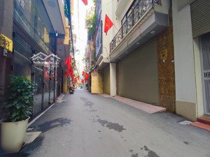 sát hồ, ngõ thông, dân chí cao, nhà dân xây, hoàng ngân, 55m2*6t*giá 11.9 tỷ, công năng đ đủ, ở vip