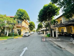 bán nhà phố đã hoàn thiện giá rẻ 7x18.5 3pn 3wc tại oasis bến cát bình dương, nhà đẹp i hình
