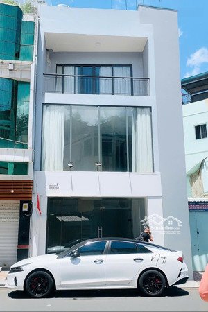 siêu phẩm mặt tiền huỳnh văn bánh, phường 13, quận phú nhuận