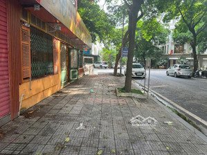 cho thuê nhà lô góc kđt văn phú, dt 130m2, giá 35tr/tháng (tl). lh: 