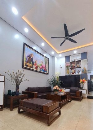 cho thuê nhà 4 tầng, hà đông, đủ nội thất, 20tr, 