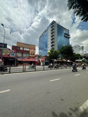 góc 2 mặt tiền nguyễn văn lượng - 13 x 60 vuông vức - xd 2 hầm 12 tầng - dự kiến thuê 1 tỷ/tháng