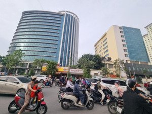 siêu cực rẻ. mặt phố trung tâm víp nhất hà nội. 150m2 6 tầng. mt thênh thang. 52 tỷ