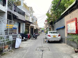 bán nhà 1 sẹc hẻm 115 lê văn quới, dt: 4,3m x 22m, trệt 1 lầu, giá 6 tỷ bl, hẻm 6m. gần 4 xã