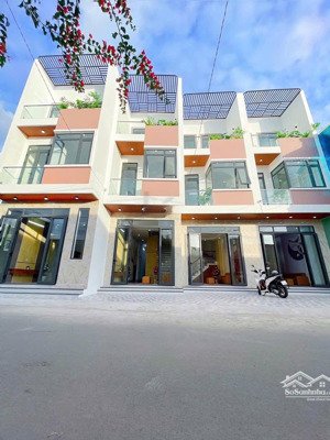 nhà 2 lầu sổ hoàn công có 4pn lộ giới 8m oto đậu trước nhà đ phạm ngũ lão công an p cái khế 200m
