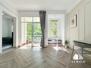 studio ban công/ cửa sổ tại quận 7 full nội thất hiện đại đẹp thoáng, gần lotte, crescent mall, tdt