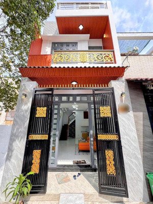 chính chủ bán gấp căn nhà 1t1l, gần nhà sách nguyễn văn cừ, bình chánh, shr