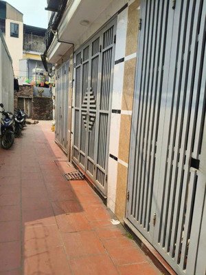 bán gấp nhà riêng 2pn, 2wc, 16,2m2 tại yên sở, hoàng mai, hà nội, giá 2,55 tỷ