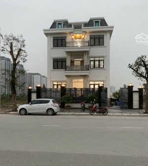 cho thuê mặt bằng tầng 1 để kinh doanh hoặc làm văn phòng