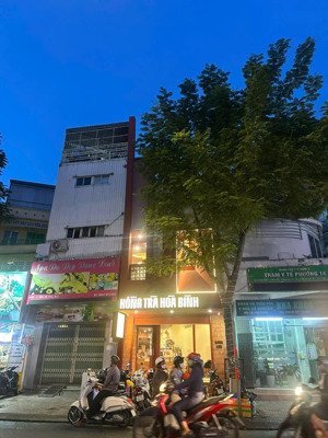 định cư nước ngoài, chính chủ cần bán nhà mặt tiền đường lê văn sĩ p.14 quận 3.dt 72m2 giá 27,5 tỷ
