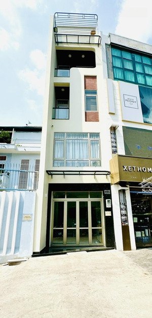 cho thuê nhà mặt phố, view đẹp tại 89c cách mạng tháng tám, p.bến thành, q.1, tp.hcm