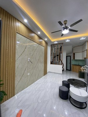 bán gấp nhà tại ngô quyền, 7,7 tỷ, 5 tầng 31m2, 30m ô tô tránh