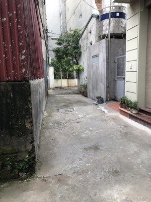 bán đất 37m² giang biên - việt hưng, ngõ thoáng sáng, gần chợ, trường học, giá chỉ 4.2 tỷ