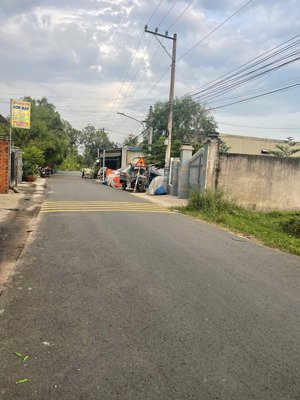 lô gốc phú an 125m, đường 8m, sổ riêng, ngang 5m, giá chỉ 1.2 tỷ, vay bank 70%, shr rõ ràng