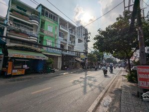 bán nhà mặt tiền âu dương lân, phường 2, quận 8, dt: 9 x 45m. cn: 600m2. giá bán: 62 tỷ