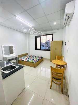 phòng studio full nội thất ngay trung tâm bình thạnh giá chỉ 5 triệu!