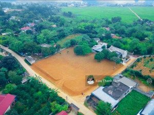 cần bán lô góc 2 mặt tiền bám đường aphan 2227m2 có 300m2 thổ cư tại cư yên, lương sơn, hòa bình
