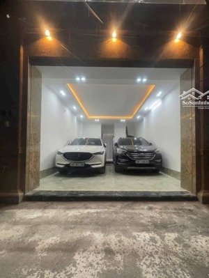 vương thừa vũ -7 tầng thang máy -gara 2 ô tô-dt 50m2 - mt 5,1m 1 kinh doanh đỉnh